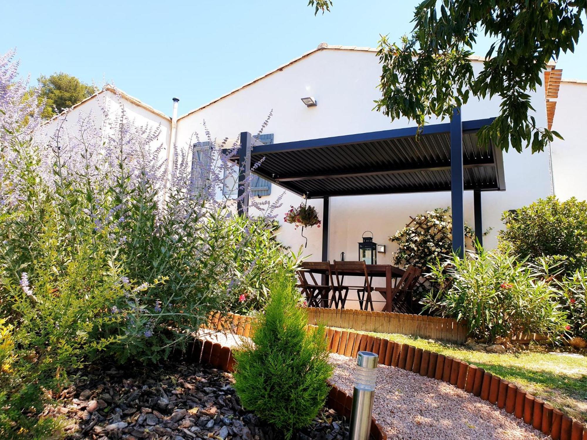 Les Prairies De Fenestrelle Spa & Piscine Au Calme Aubagne Εξωτερικό φωτογραφία