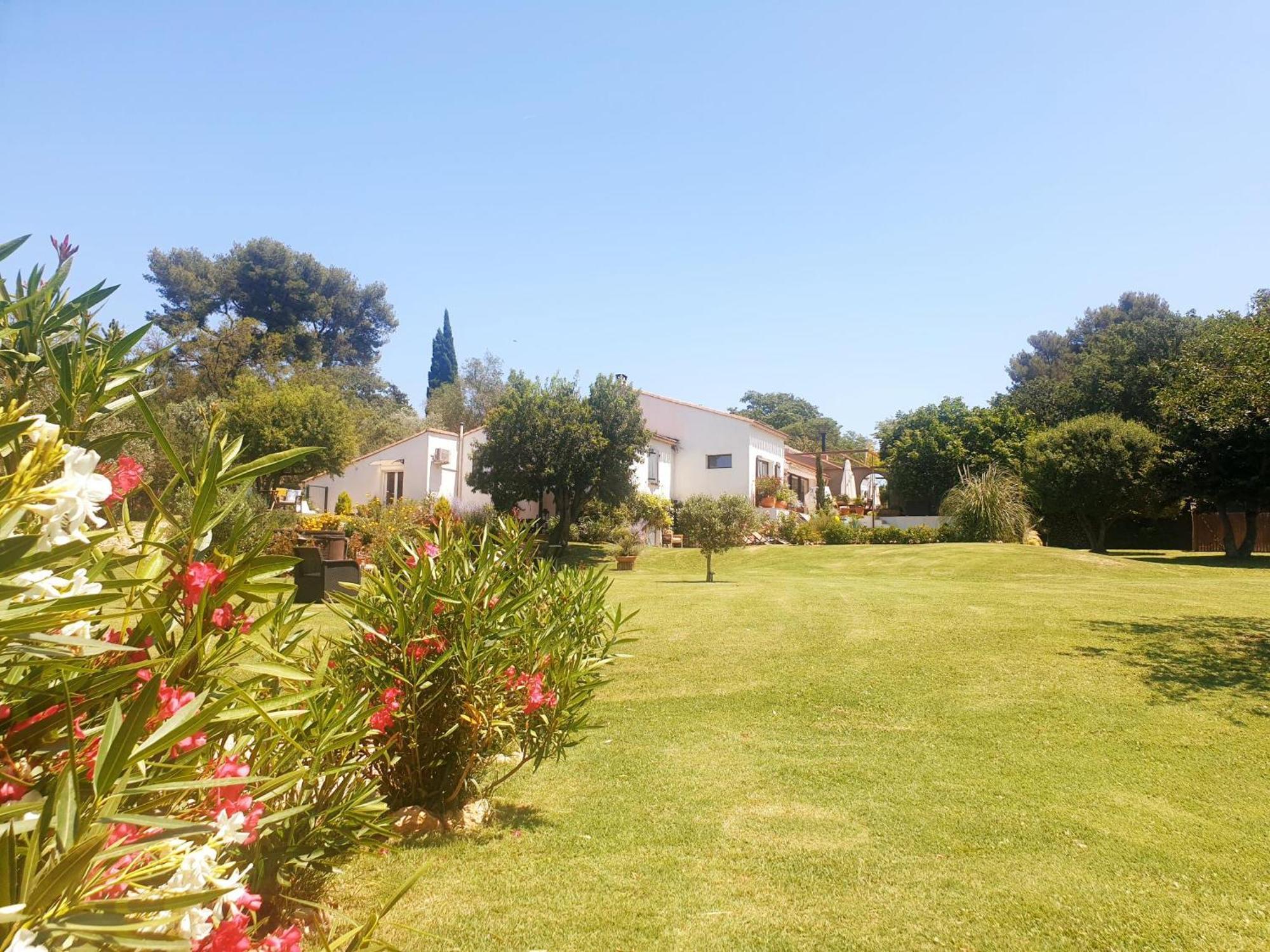 Les Prairies De Fenestrelle Spa & Piscine Au Calme Aubagne Εξωτερικό φωτογραφία